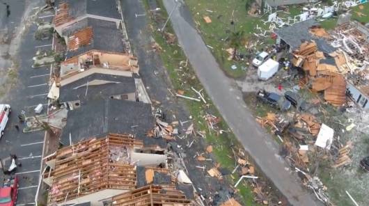 Cronaca meteo. USA, Florida devastata dai tornado. Danni ingenti ma nessun ferito – Video