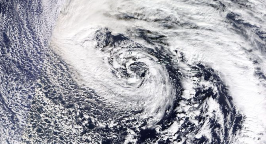 Meteo – Ciclone Ippolito sulle Azzorre, colpirà anche le Canarie e la Spagna, poi avrà una storia sul Mediterraneo e sull’Italia