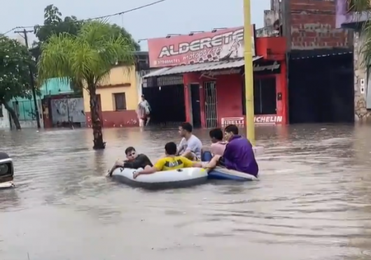 Cronaca meteo. Argentina, piogge torrenziali nel nord del paese. Nella provincia di Corrientes pioggia record e quasi 1000 evacuati – Video