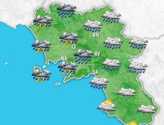 Meteo Campania – Torna il maltempo con due perturbazioni, weekend con rovesci e temporali, anche a Napoli